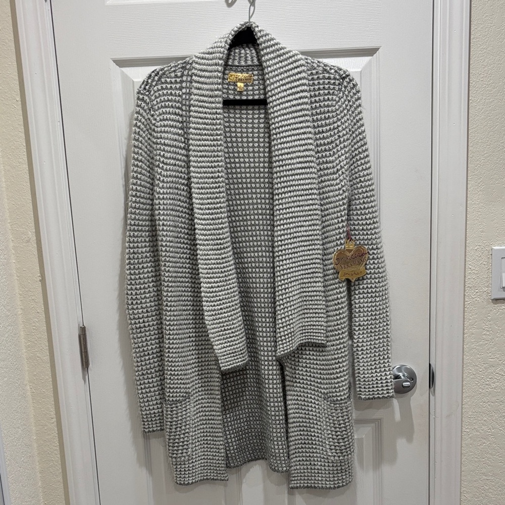 Princess Vera Wang Gray Sparkly Knit Cardigan